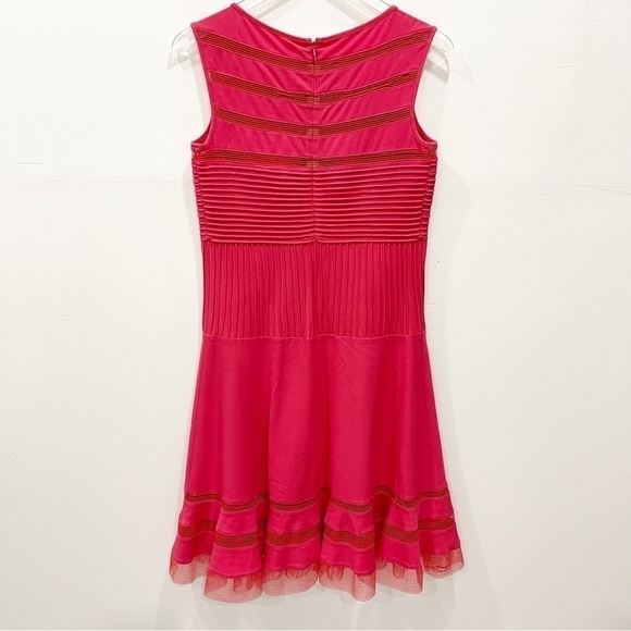 Tadashi Shoji Pink Illusion Sleeveless Meah Dress Size Small Stripe Jersey - Picture 3 of 10
